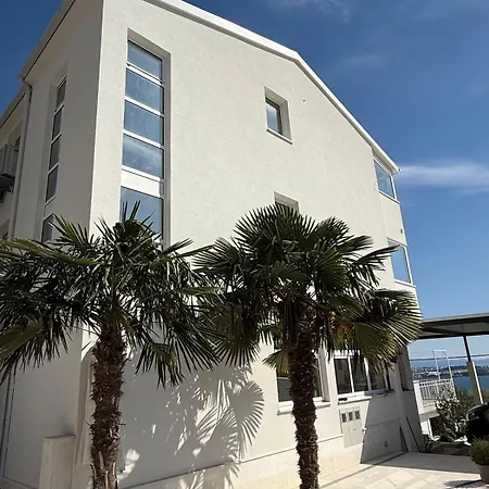 Nives Apartman Kaštela